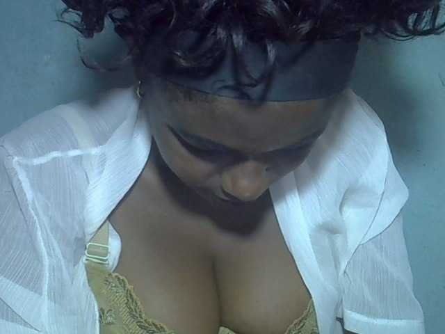 Angelahot123 live cam on BongaCams