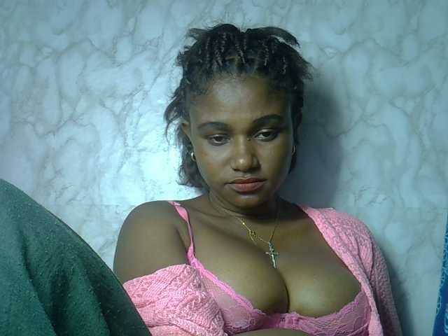 Angelahot123 live cam on BongaCams