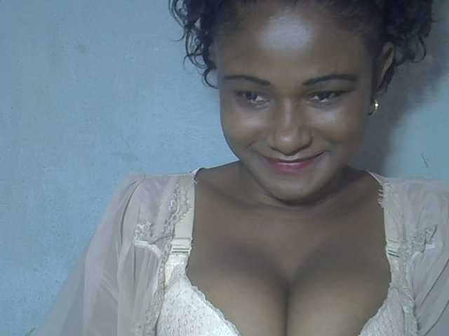 Angelahot123 live cam on BongaCams