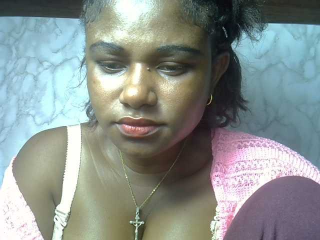 Angelahot123 live cam on BongaCams
