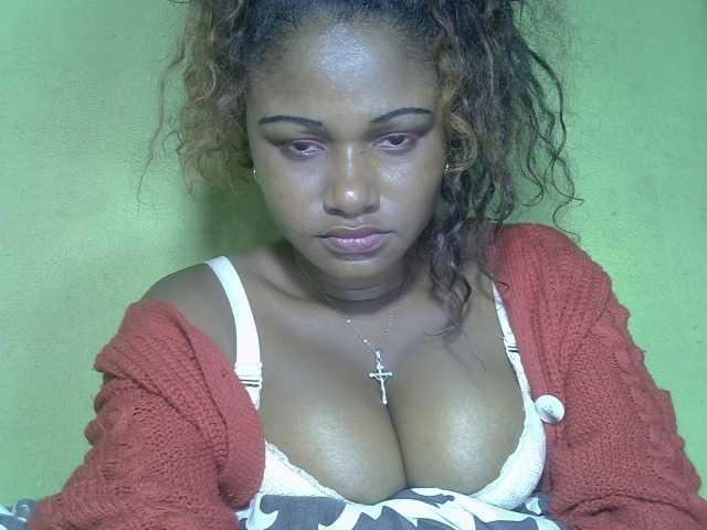 Angelahot123 live cam on BongaCams