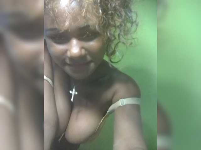 Angelahot123 live cam