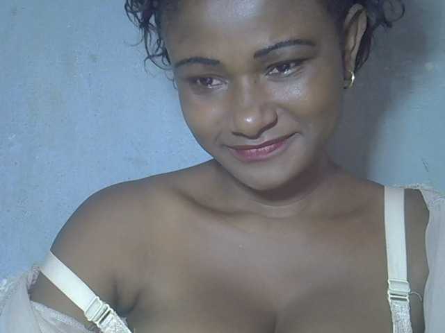 Angelahot123 live cam on BongaCams