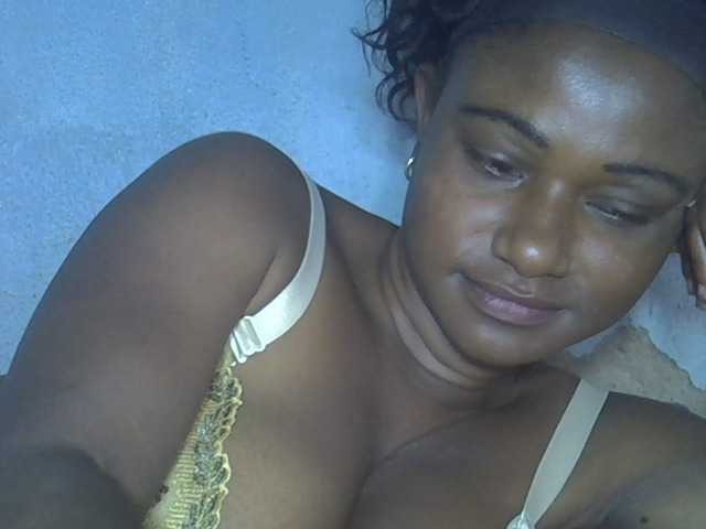 Angelahot123 live cam on BongaCams