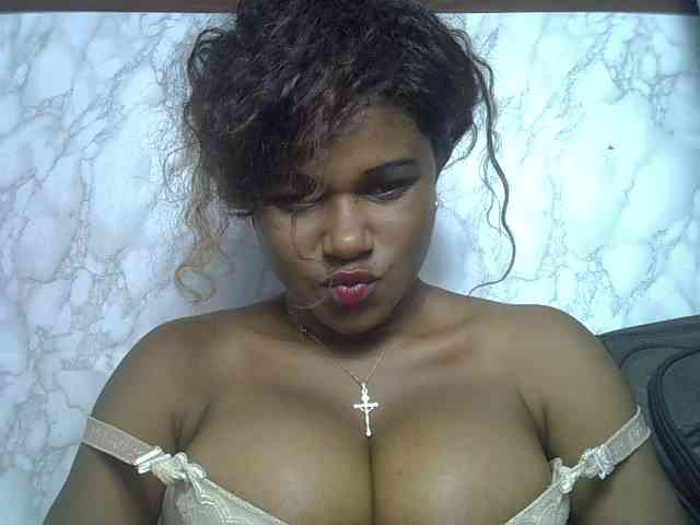 Angelahot123 webcam