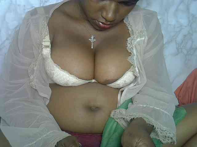 Angelahot123 webcam