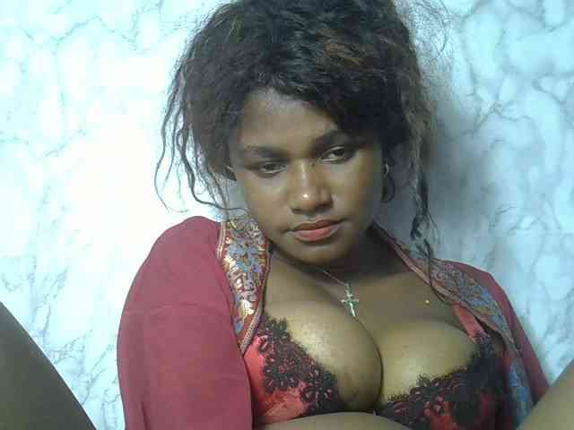 Angelahot123 webcam