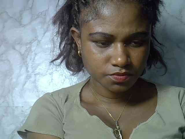 Angelahot123 webcam