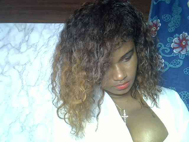 Angelahot123 webcam