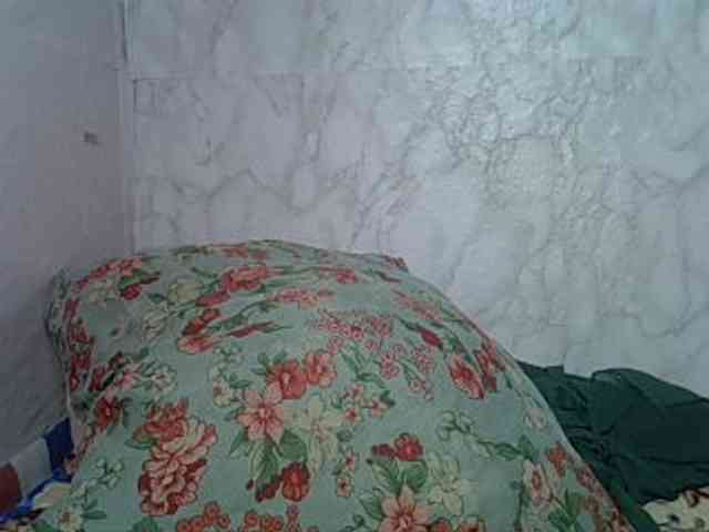 Angelahot123 webcam