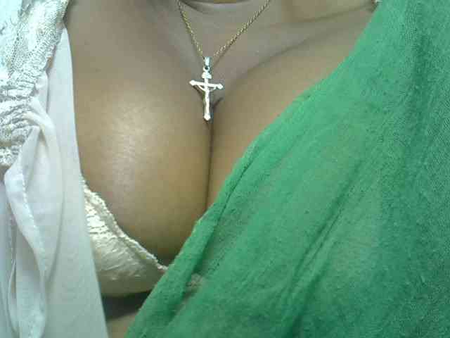Angelahot123 webcam