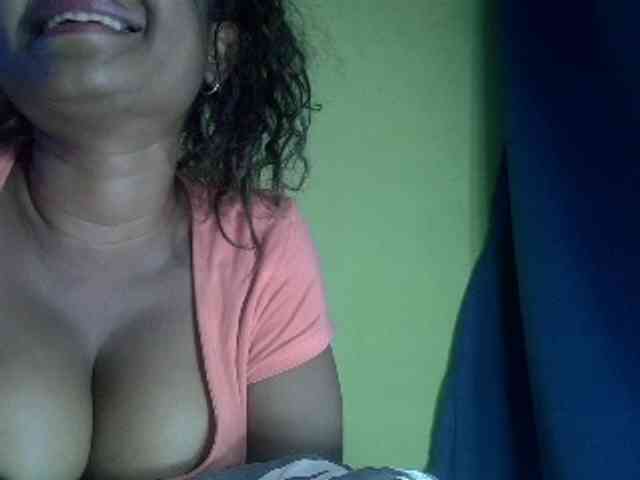 Angelahot123 webcam
