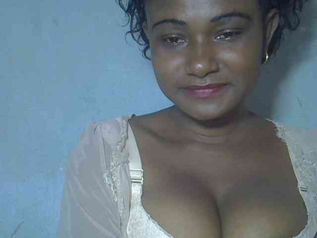 Angelahot123 webcam