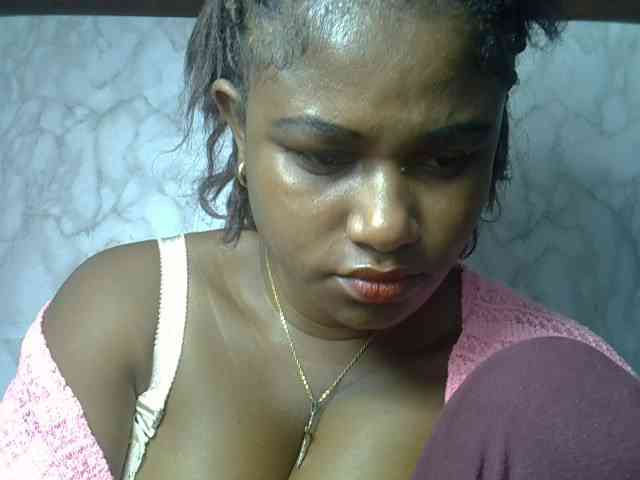 Angelahot123 webcam