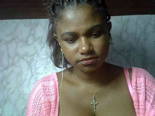 Angelahot123 webcam