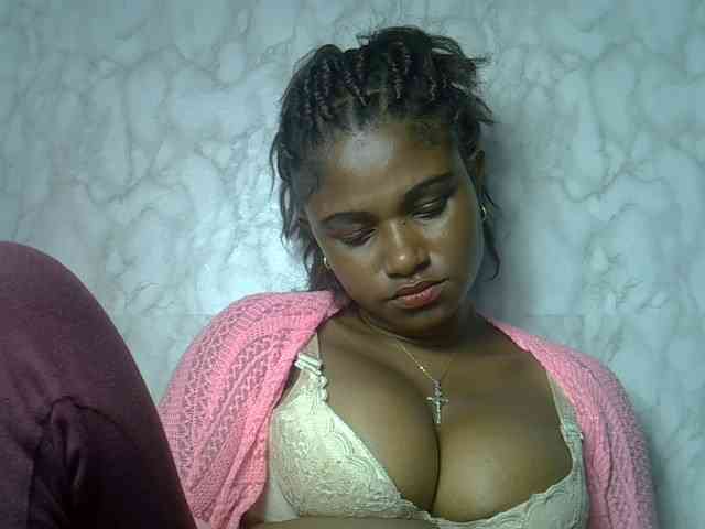 Angelahot123 webcam