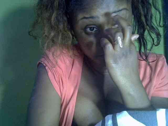 Angelahot123 webcam