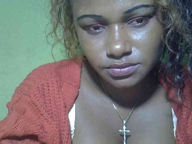 Angelahot123 webcam