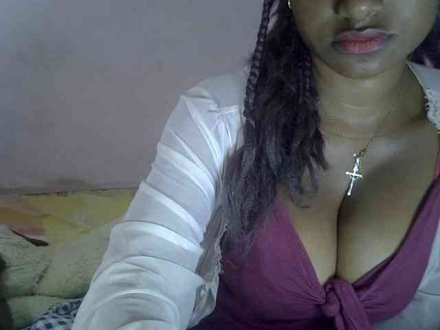 Angelahot123 webcam