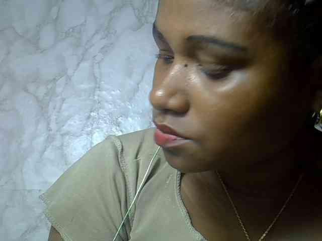 Model: Angelahot123