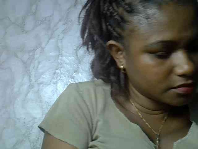 Angelahot123 webcam
