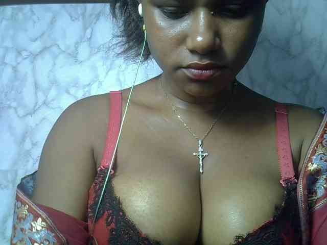 Angelahot123 webcam