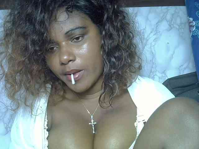 Angelahot123 webcam