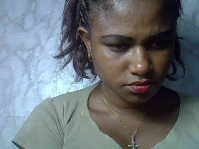 Angelahot123 webcam