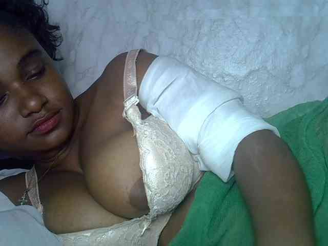 Angelahot123 webcam