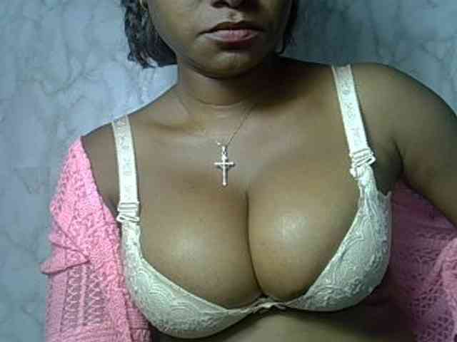 Angelahot123 webcam