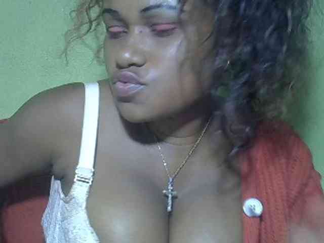 Modèle: Angelahot123