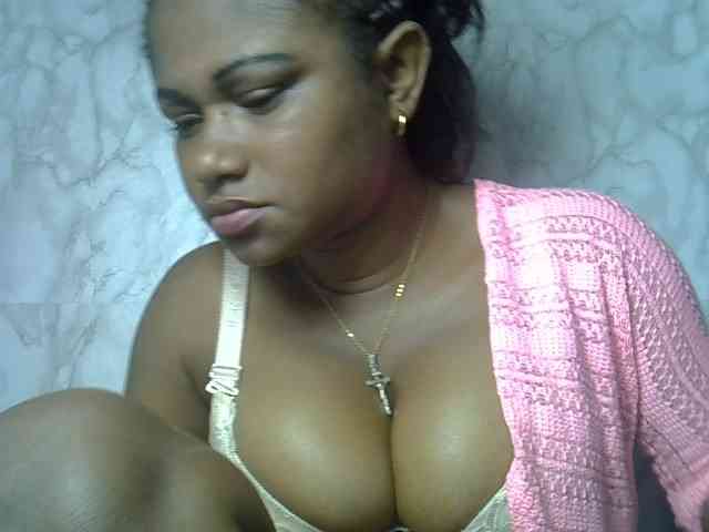 Angelahot123 webcam