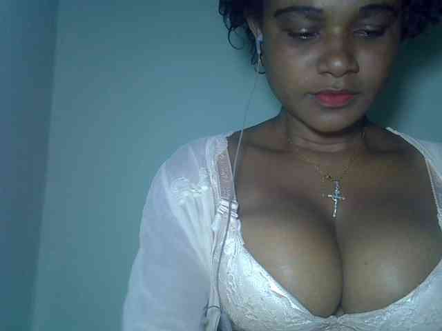 Angelahot123 webcam