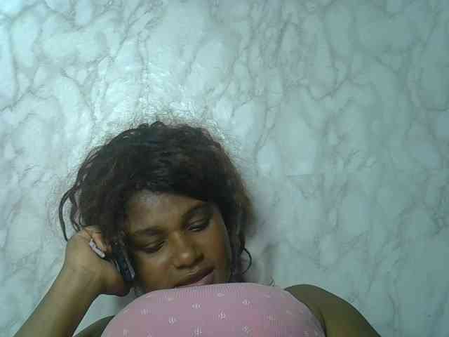 Angelahot123 webcam