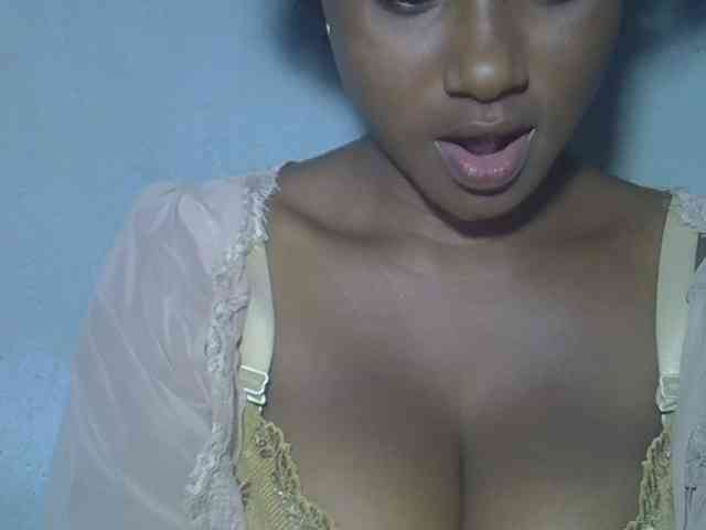 Modèle: Angelahot123
