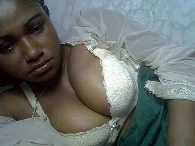 Angelahot123 webcam