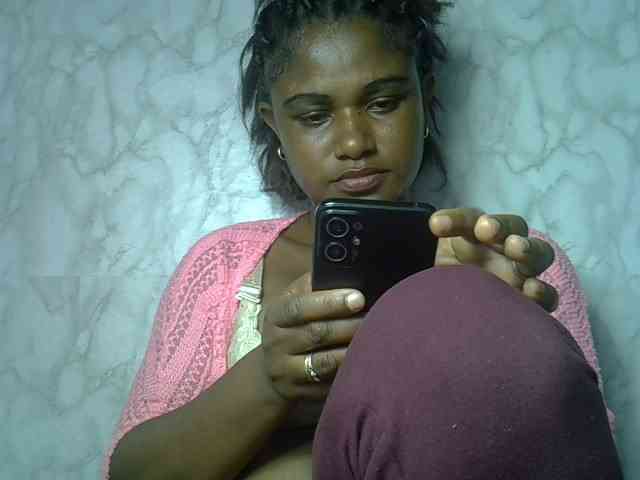 Angelahot123 webcam