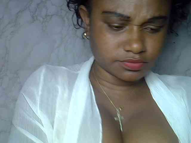 Angelahot123 webcam