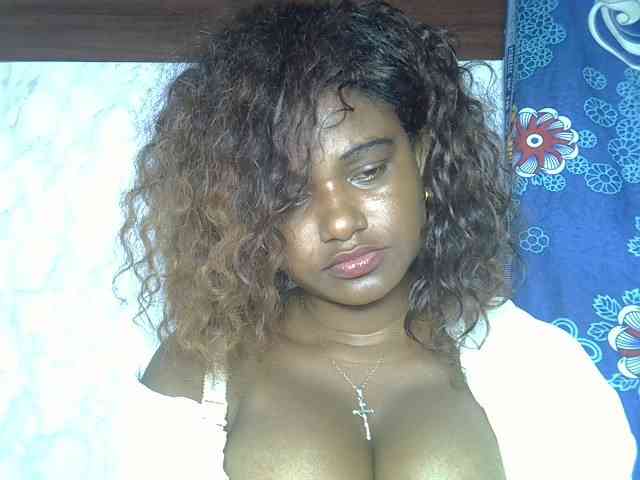 Angelahot123 webcam