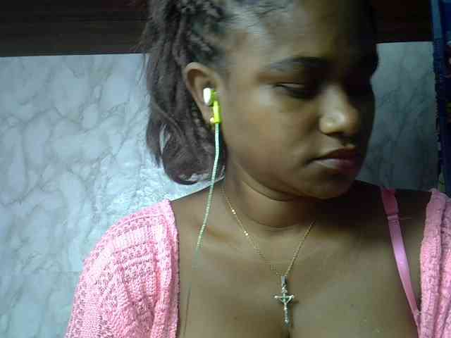 Angelahot123 webcam