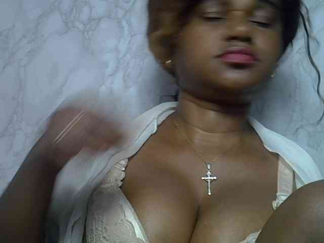 Angelahot123 webcam