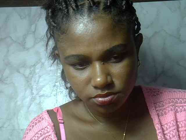 Modèle: Angelahot123