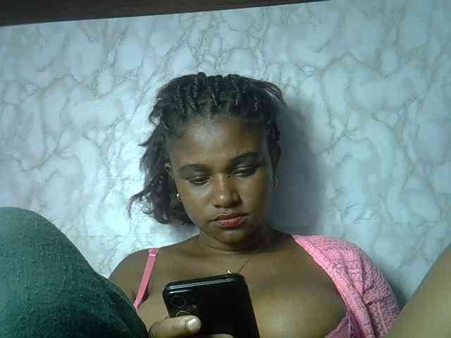 Angelahot123 webcam