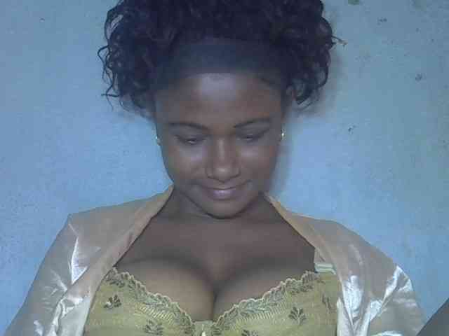 Model: Angelahot123