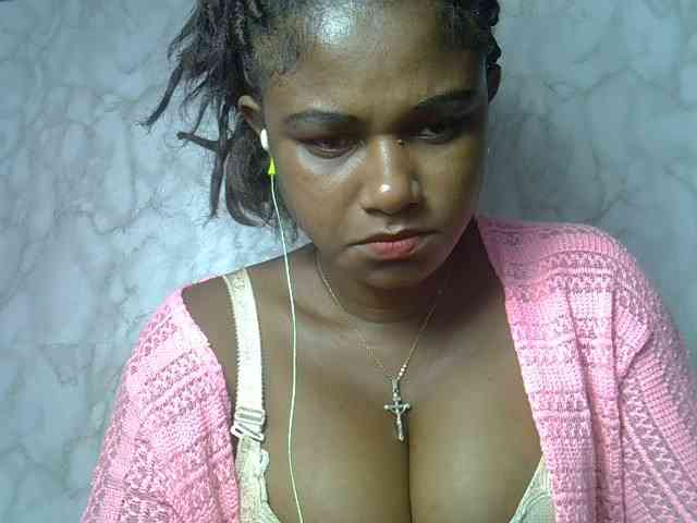 Angelahot123 webcam