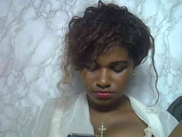 Angelahot123 webcam