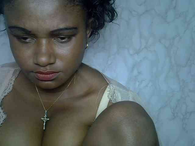 Modèle: Angelahot123