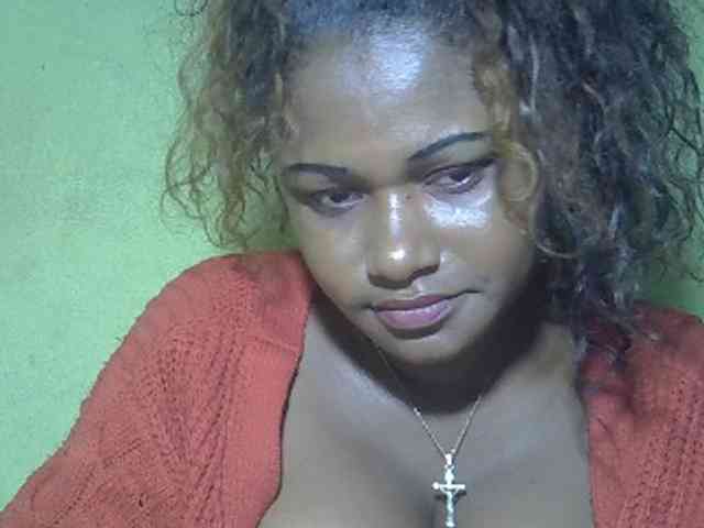 Angelahot123 webcam