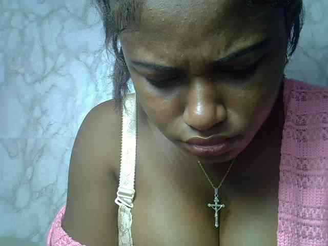 Angelahot123 webcam