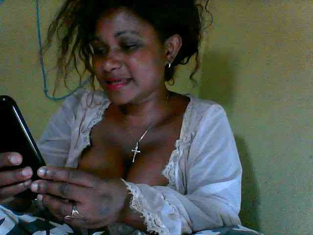 Angelahot123 webcam